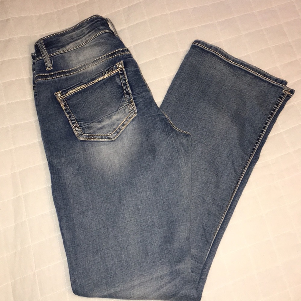 Buckle Daytrip Virgo bootcut 27R